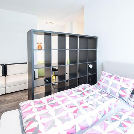 Central Apartments אאלן מראה חיצוני תמונה